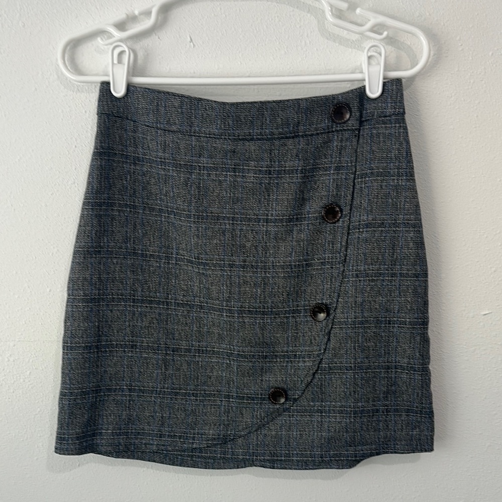 Gray Button-Detail Women's Skirt (NWOT)